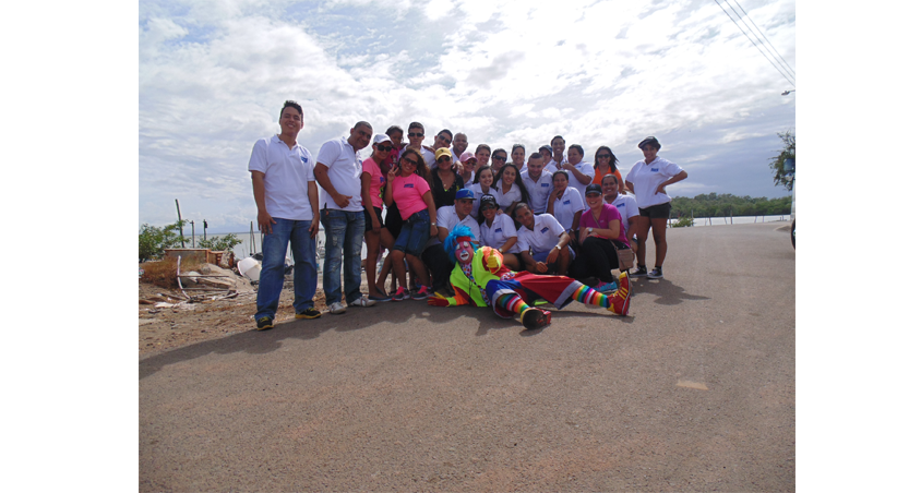 Alcogal inicia el año llevándoles alegría a los niños de la playa El Salado en Aguadulce